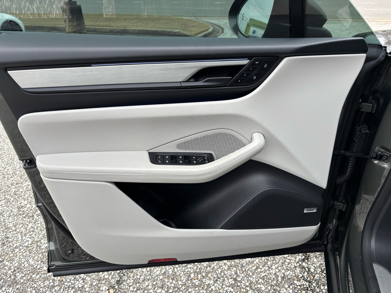 Porsche Macan Electric 4 AWD 2024