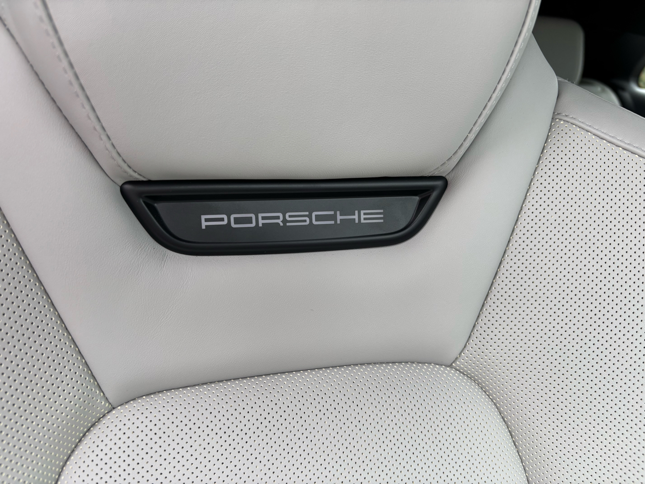 Porsche Macan Electric 4 AWD 2024
