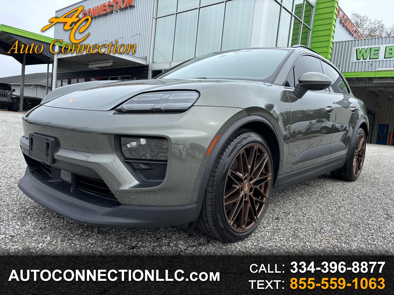 2024 Porsche Macan Electric 4 AWD