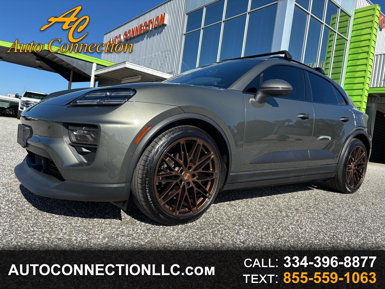 2024 Porsche Macan Electric 4 AWD