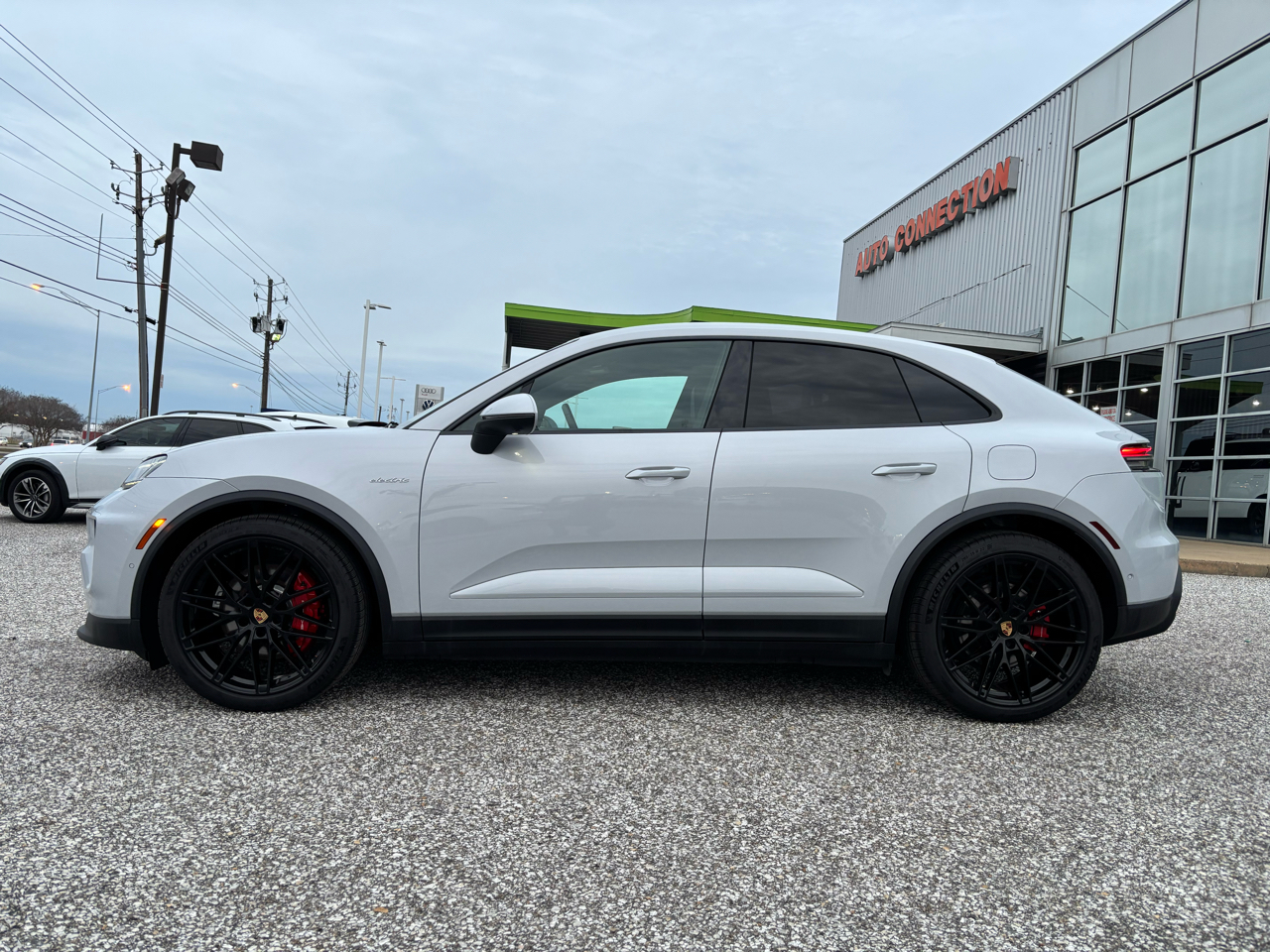 Porsche Macan Electric 4S AWD 2025