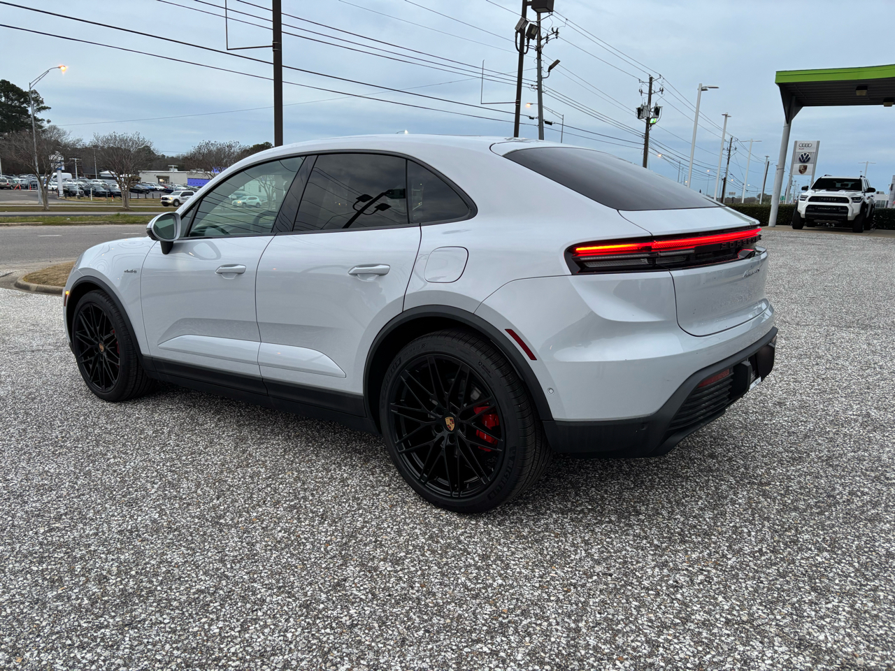 Porsche Macan Electric 4S AWD 2025