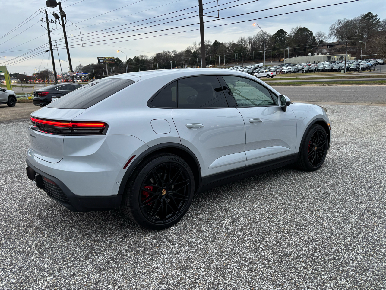 Porsche Macan Electric 4S AWD 2025