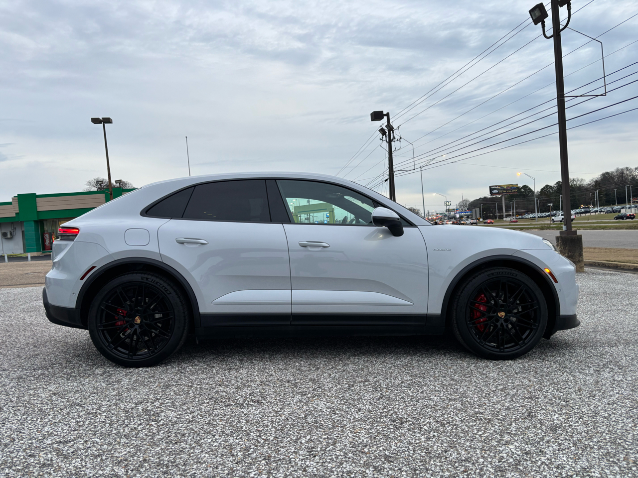 Porsche Macan Electric 4S AWD 2025
