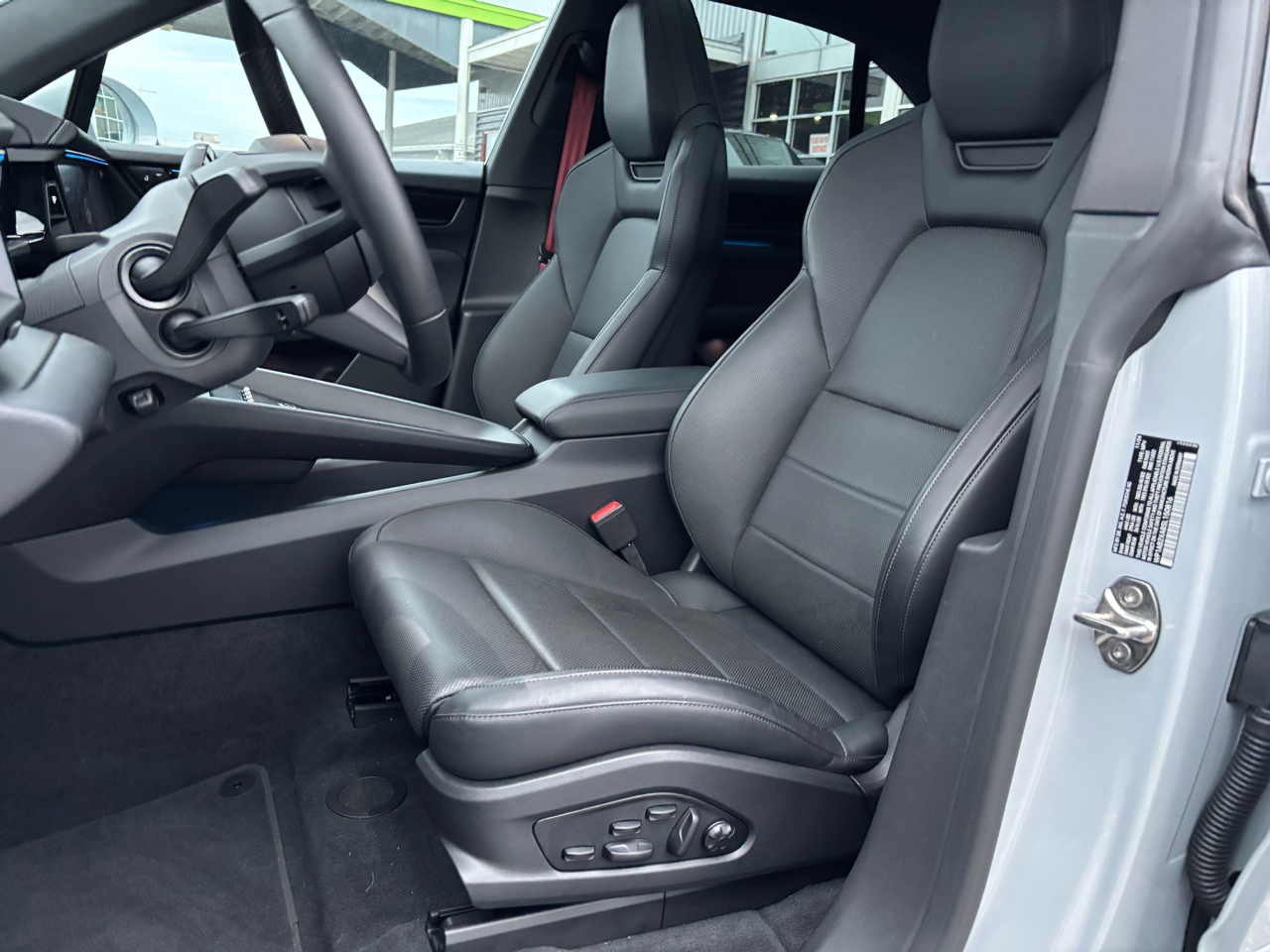 Porsche Macan Electric 4S AWD 2025