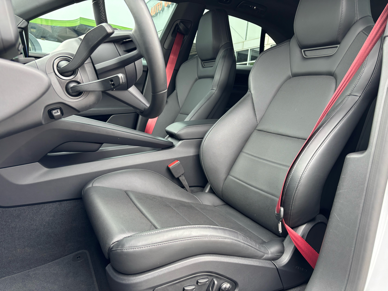 Porsche Macan Electric 4S AWD 2025