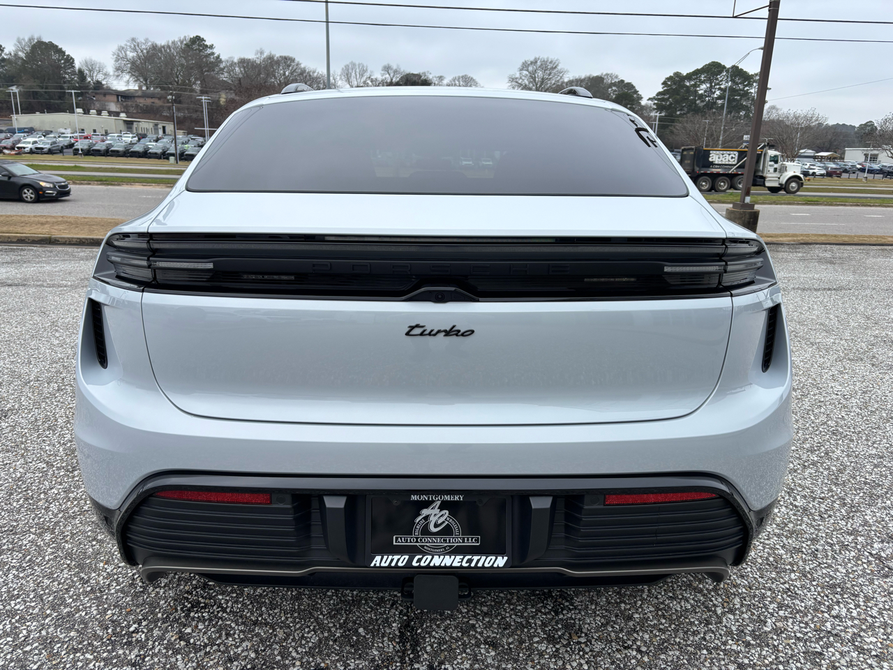 Porsche Macan Electric Turbo AWD 2025