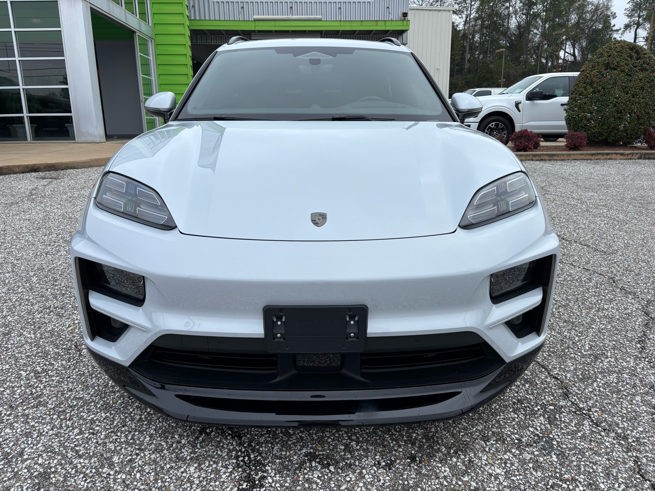 Porsche Macan Electric Turbo AWD 2025