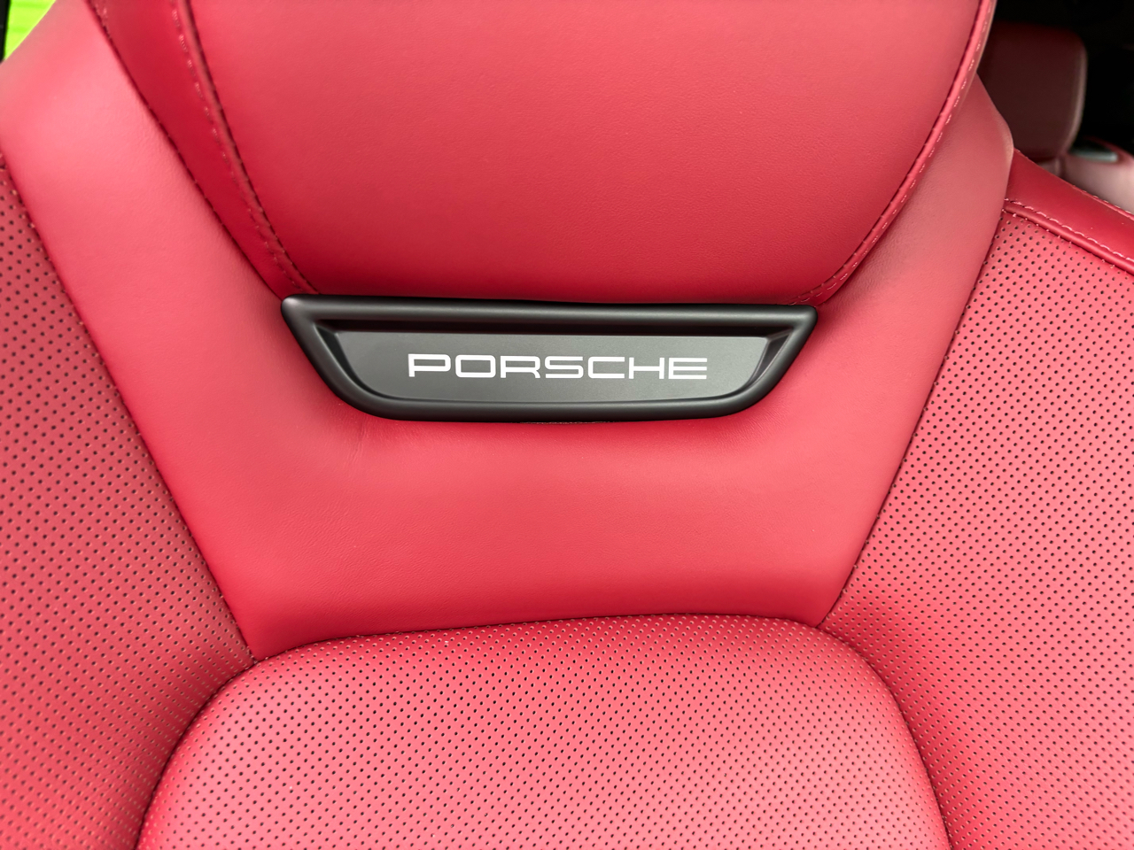 Porsche Macan Electric Turbo AWD 2025