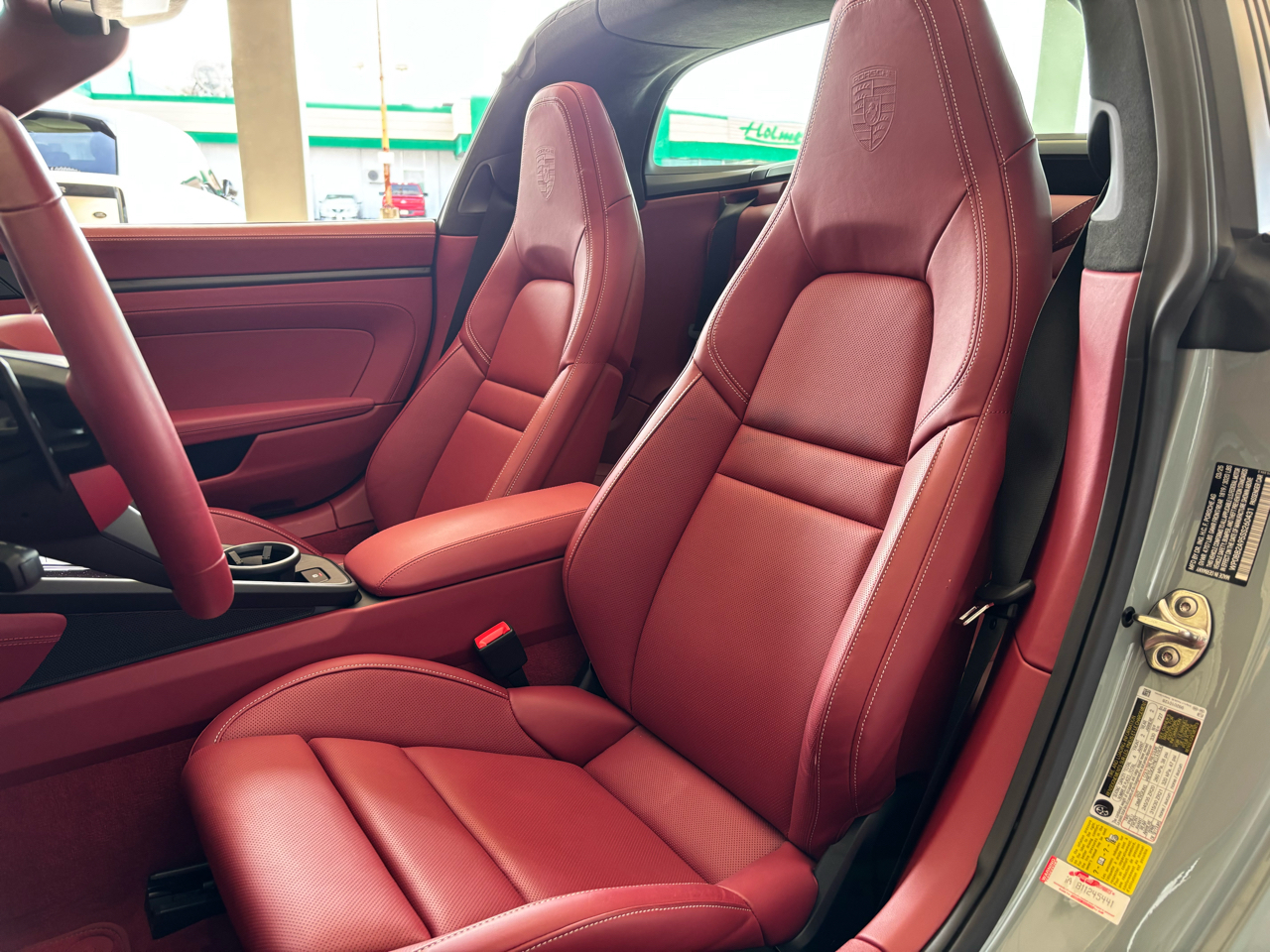 Porsche 911 Targa 4 GTS 2025