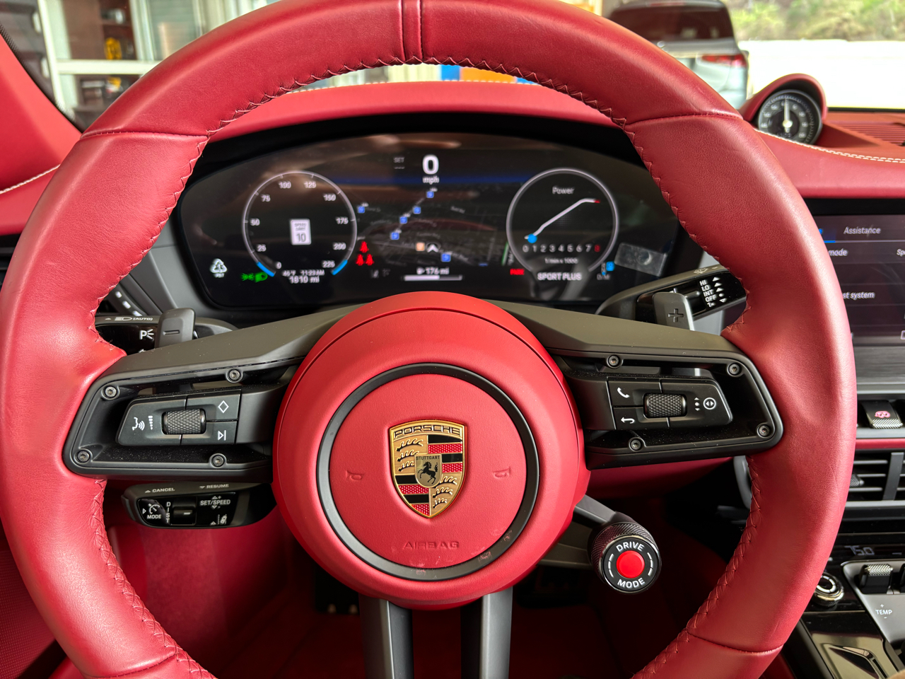 Porsche 911 Targa 4 GTS 2025