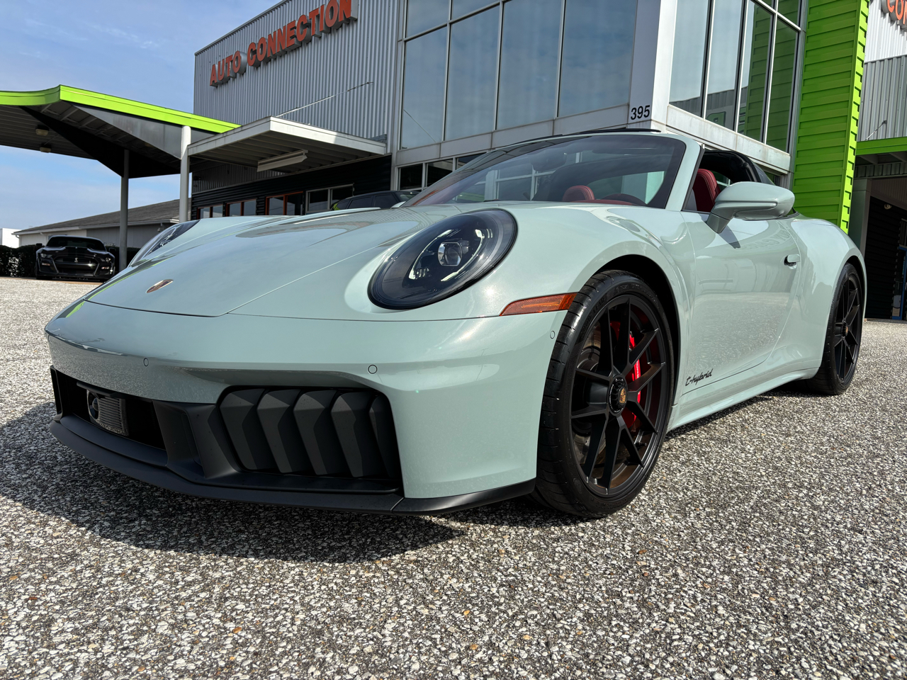 Porsche 911 Targa 4 GTS 2025