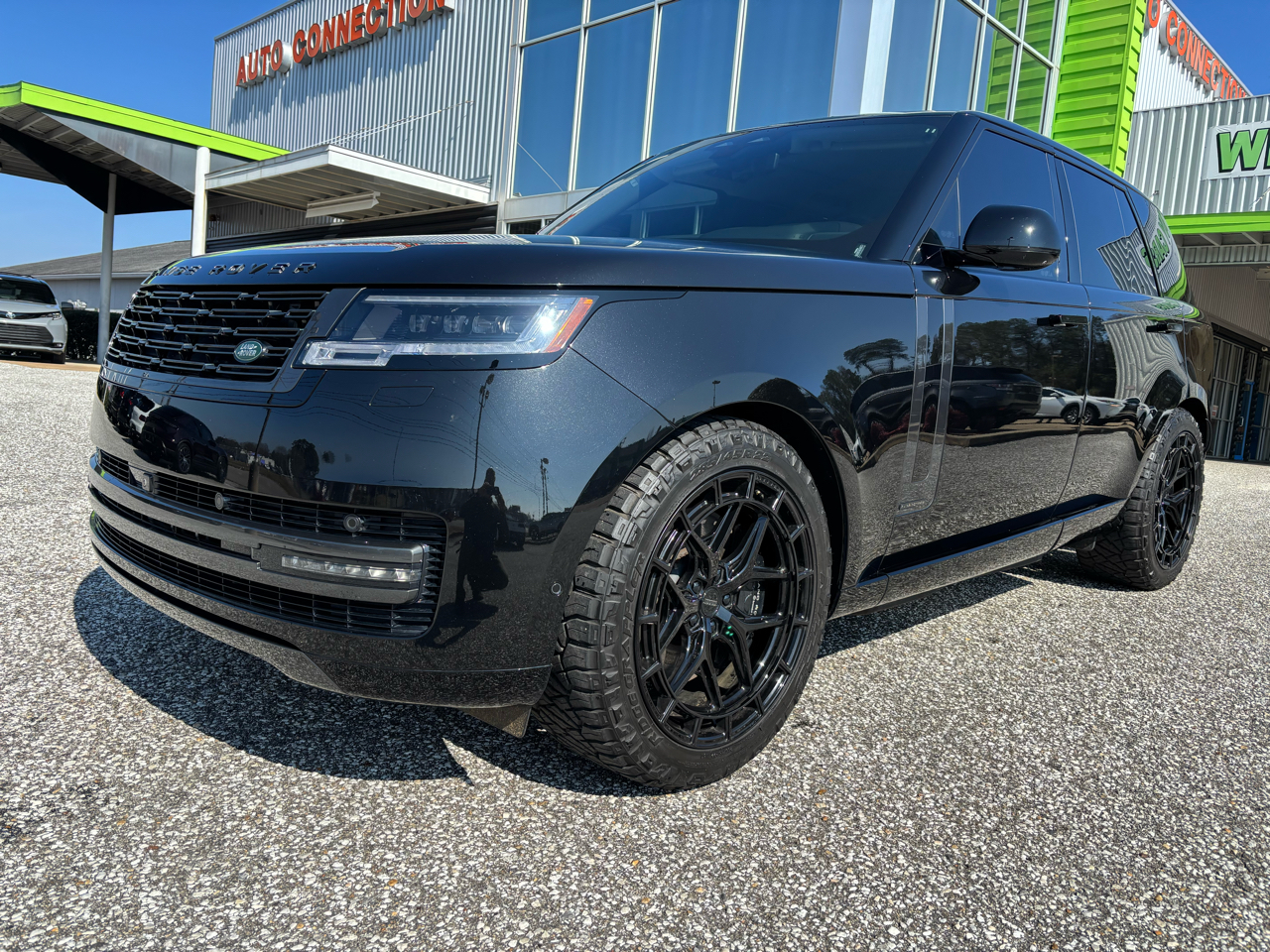 Land Rover Range Rover P550e Autobiography SWB 2024