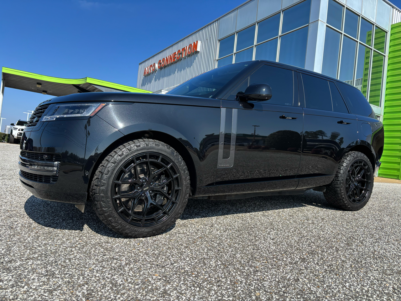 Land Rover Range Rover P550e Autobiography SWB 2024