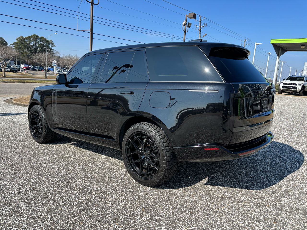 Land Rover Range Rover P550e Autobiography SWB 2024
