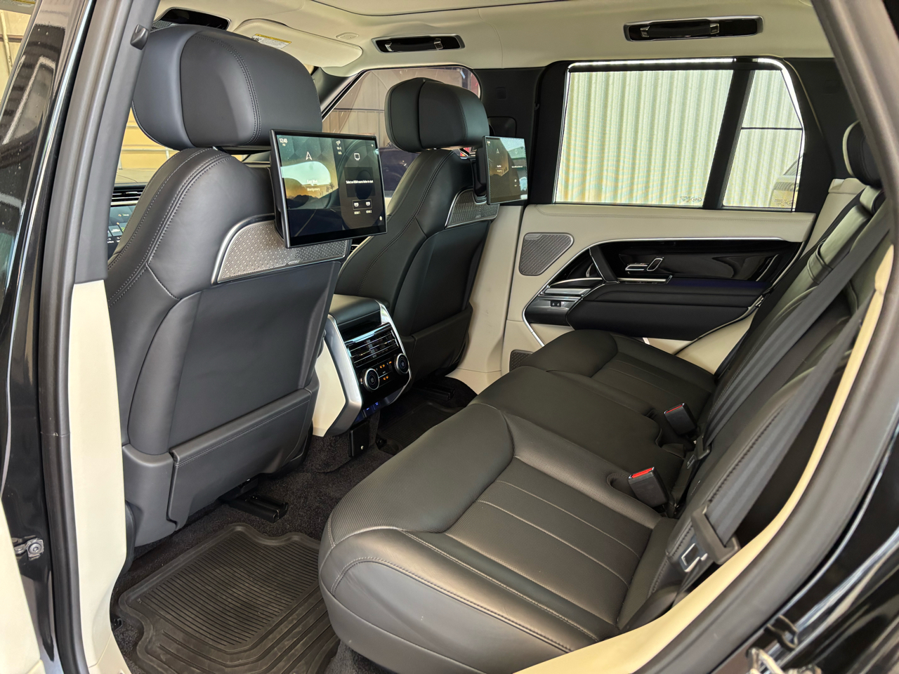 Land Rover Range Rover P550e Autobiography SWB 2024