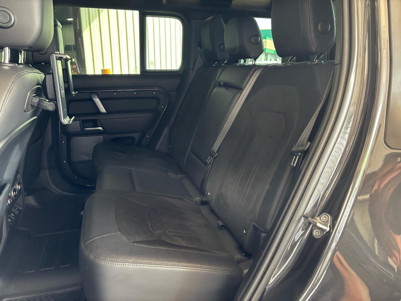 Land Rover Defender 110 V8 AWD 2022