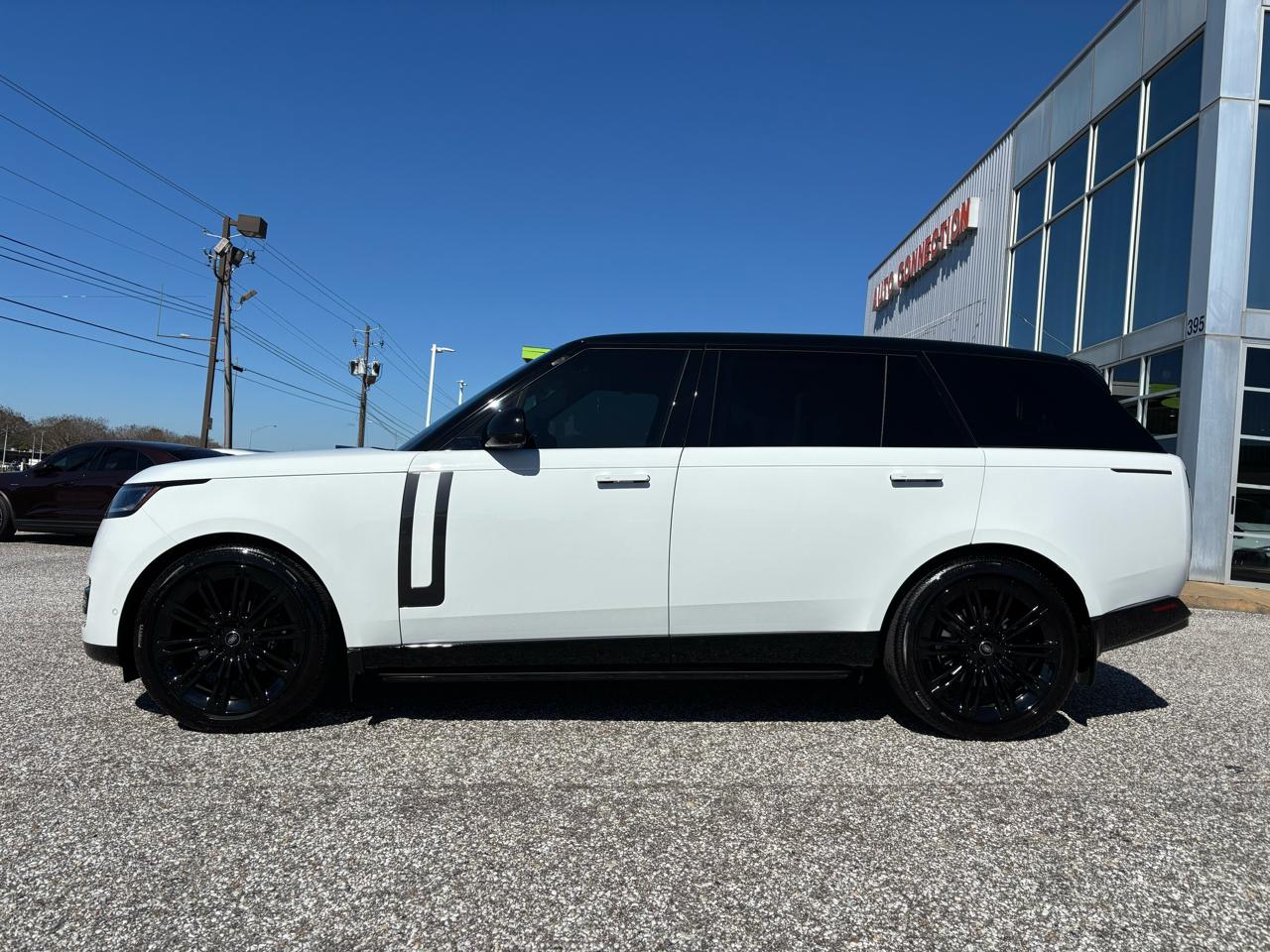 Land Rover Range Rover P400 SE LWB 7 Seat 2025