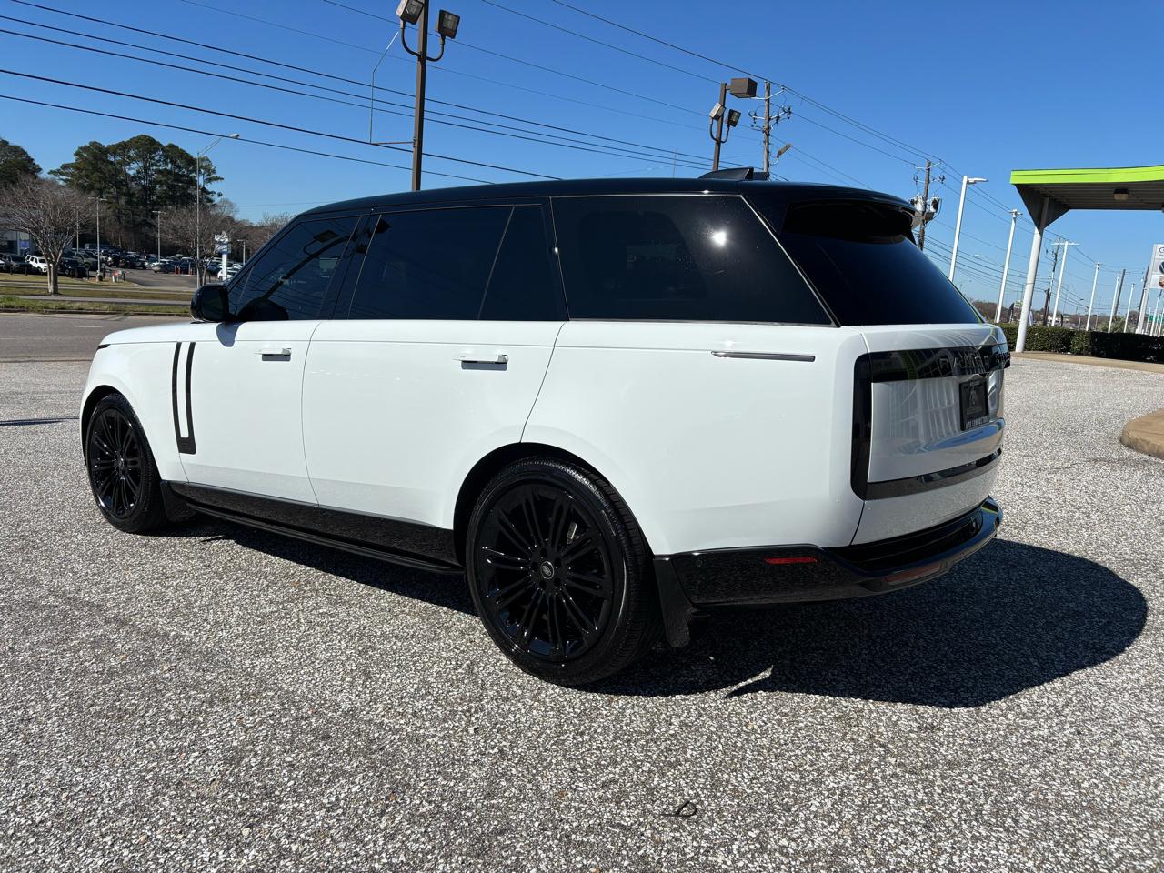 Land Rover Range Rover P400 SE LWB 7 Seat 2025