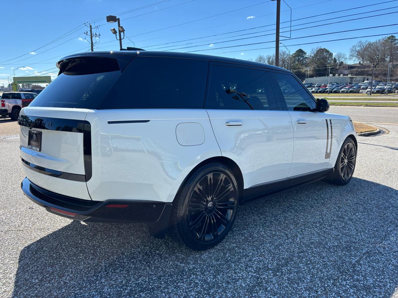 Land Rover Range Rover P400 SE LWB 7 Seat 2025