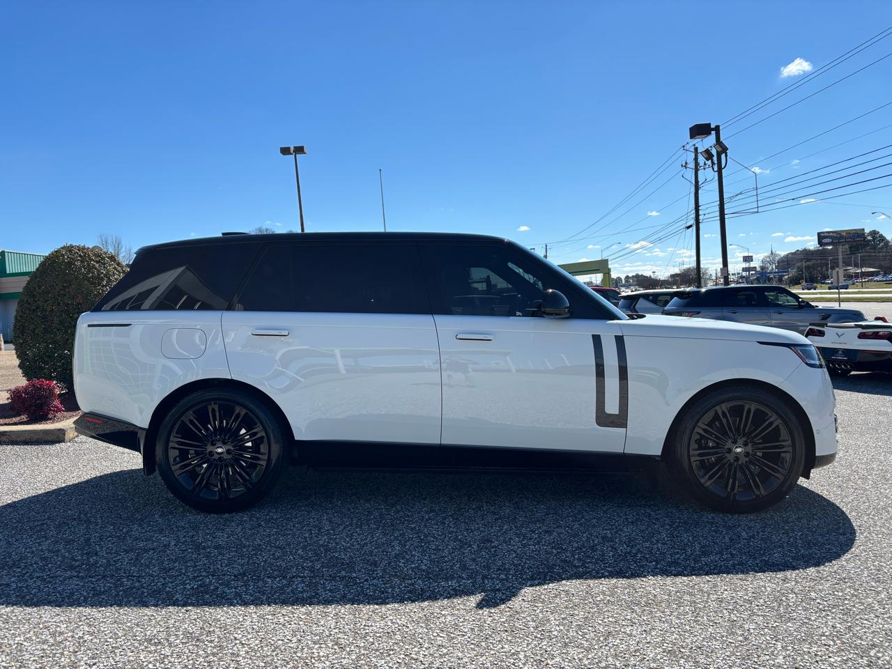 Land Rover Range Rover P400 SE LWB 7 Seat 2025