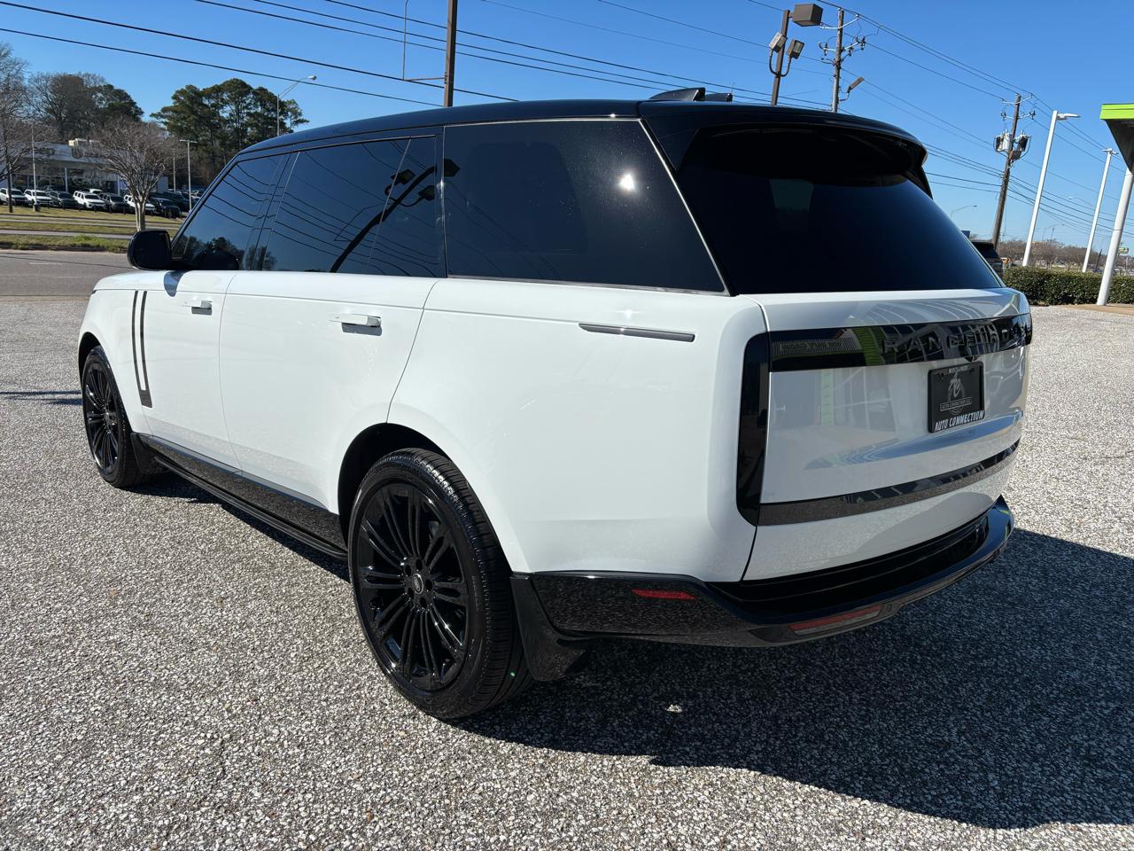 Land Rover Range Rover P400 SE LWB 7 Seat 2025