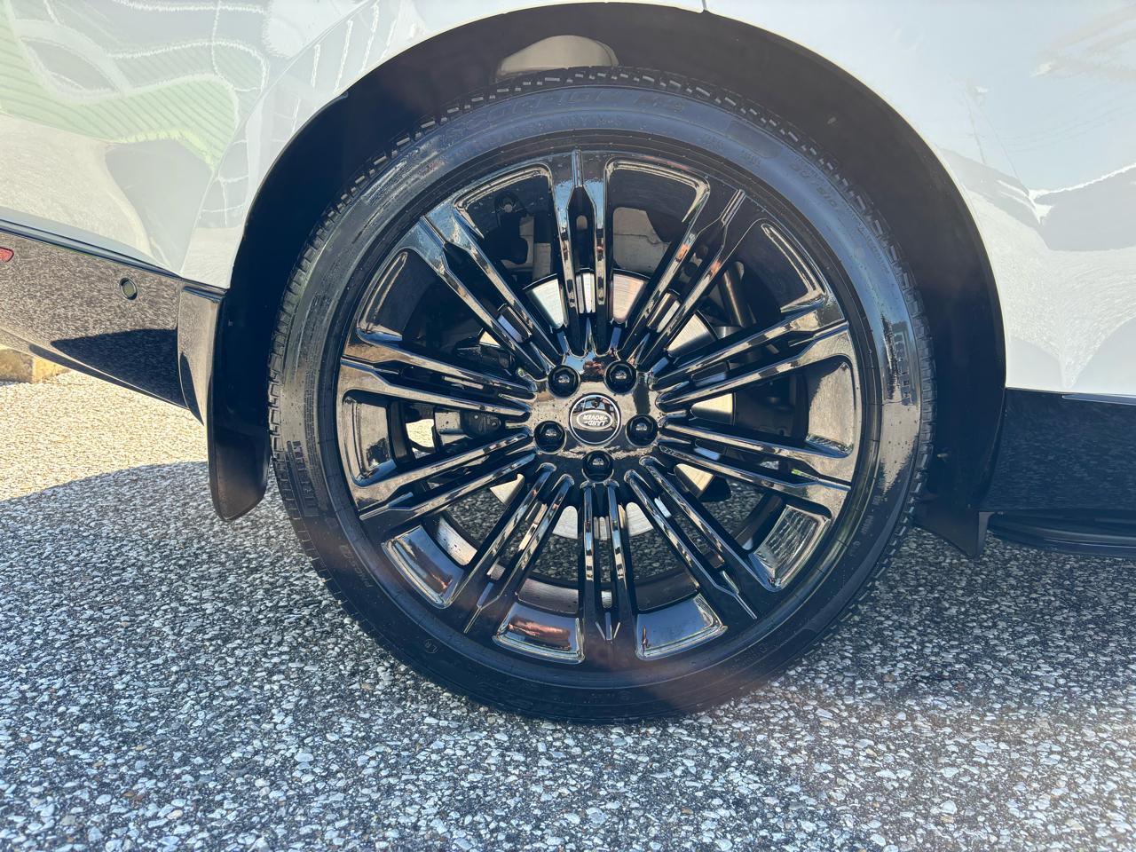 Land Rover Range Rover P400 SE LWB 7 Seat 2025