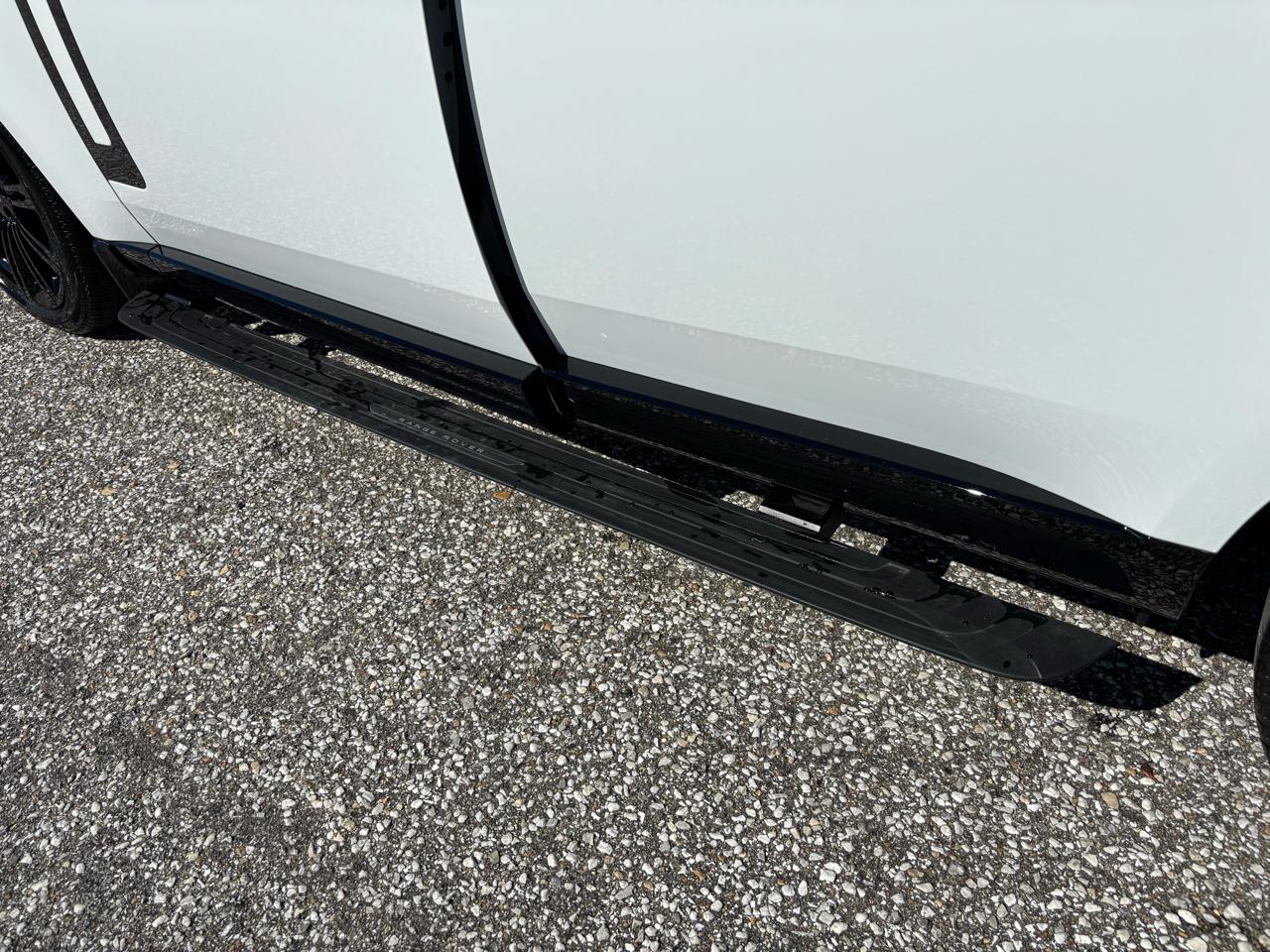 Land Rover Range Rover P400 SE LWB 7 Seat 2025