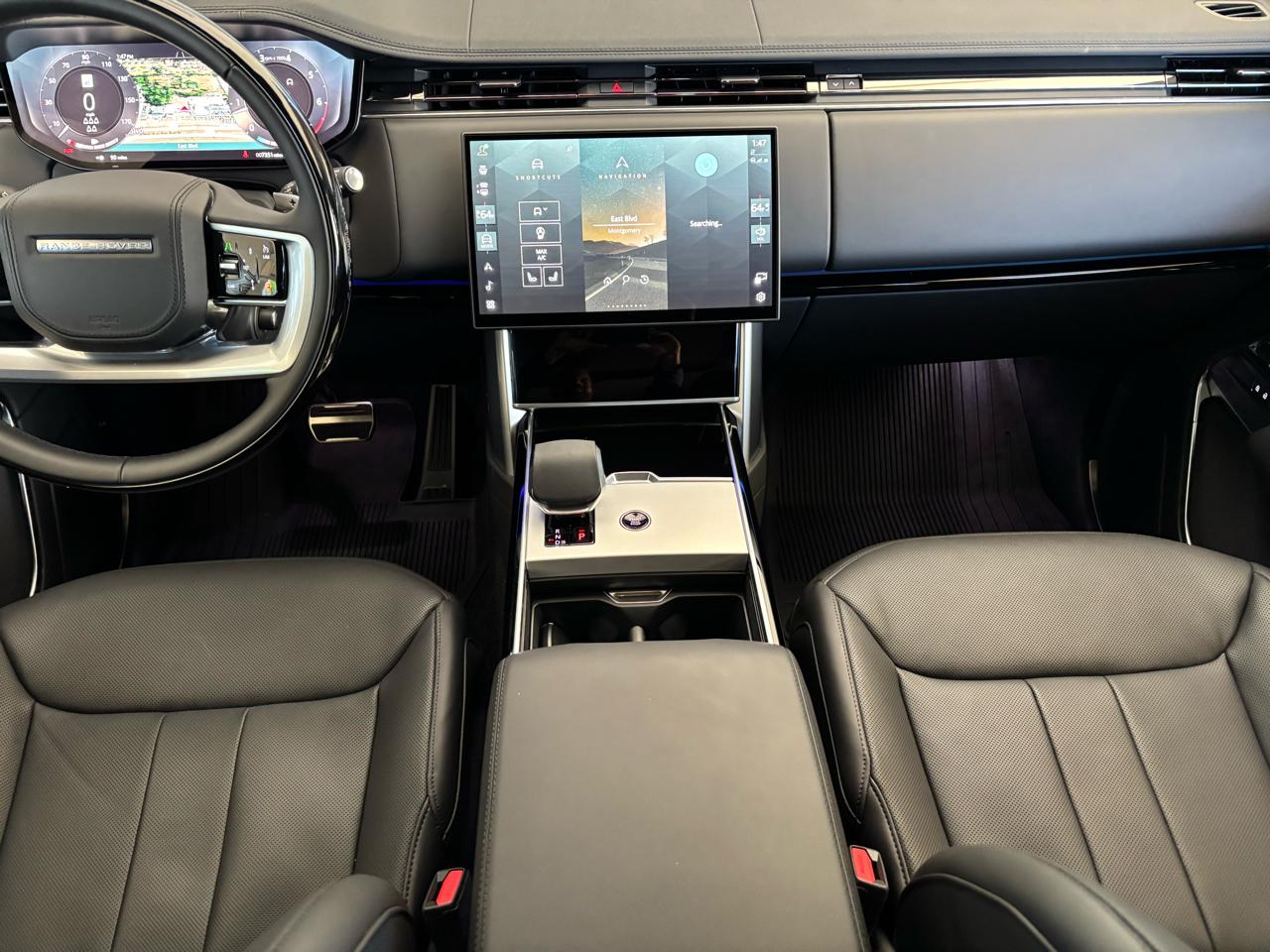 Land Rover Range Rover P400 SE LWB 7 Seat 2025