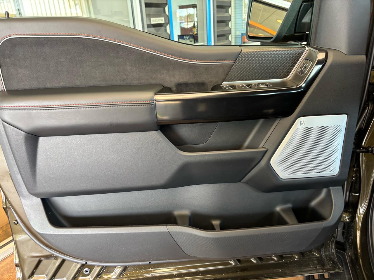 Ford F-150 Raptor 4WD SuperCrew 5.5' Box 2025