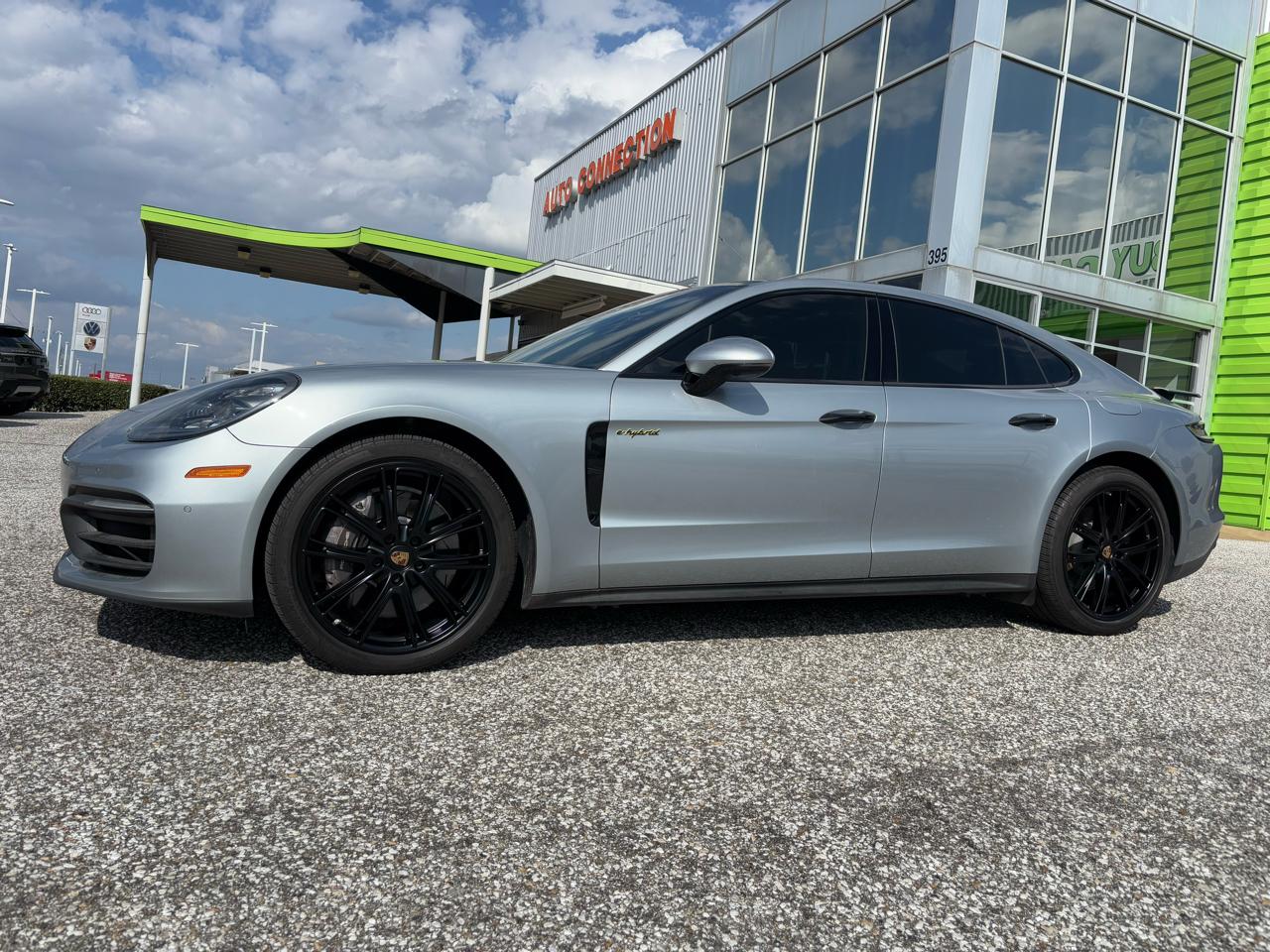 Porsche Panamera 4 E-Hybrid Platinum Edition AWD 2022