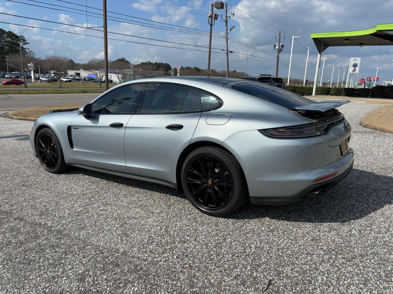 Porsche Panamera 4 E-Hybrid Platinum Edition AWD 2022