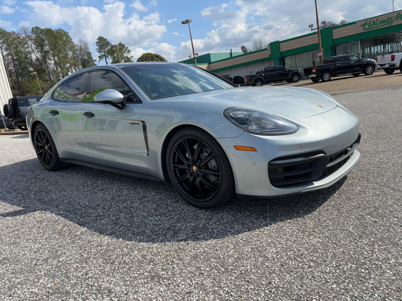 Porsche Panamera 4 E-Hybrid Platinum Edition AWD 2022