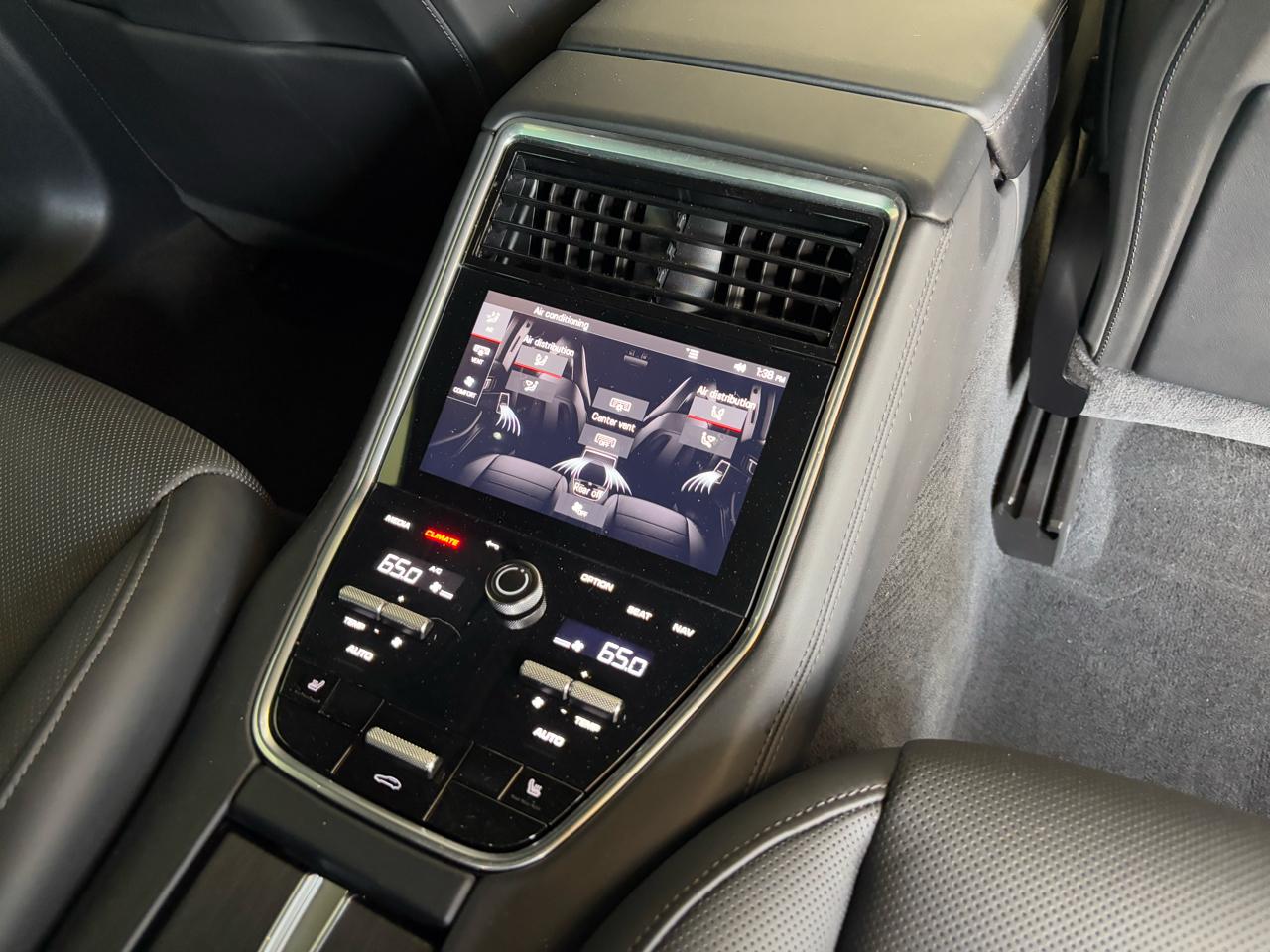 Porsche Panamera 4 E-Hybrid Platinum Edition AWD 2022