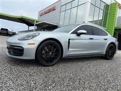 2022 Porsche Panamera 