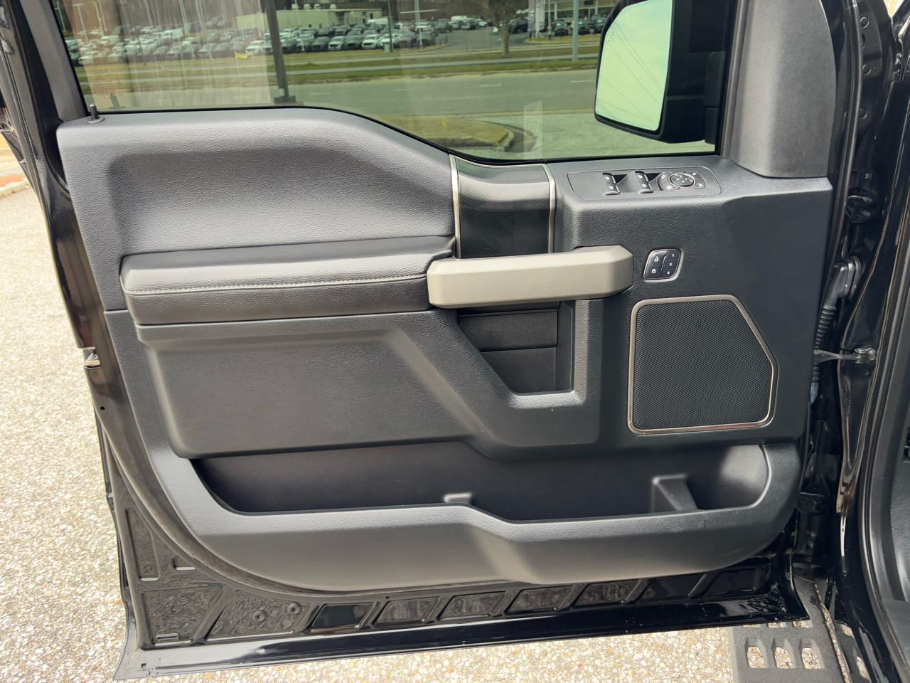 Ford F-150 Raptor 4WD SuperCrew 5.5' Box 2018