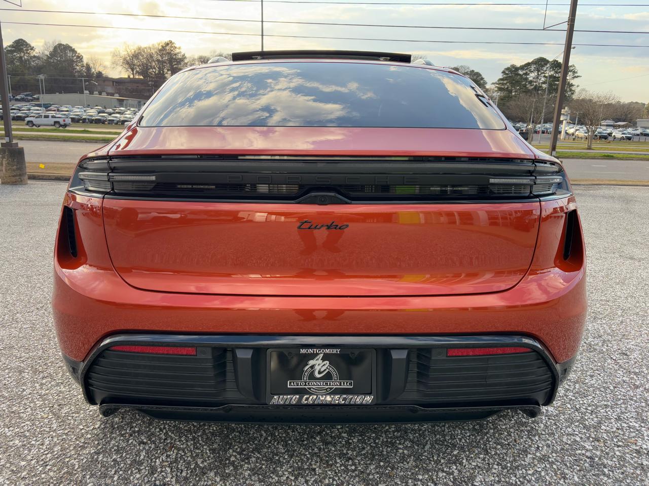 Porsche Macan Electric Turbo AWD 2025