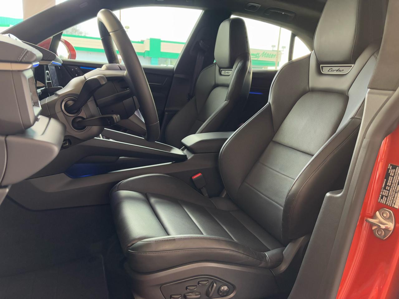 Porsche Macan Electric Turbo AWD 2025