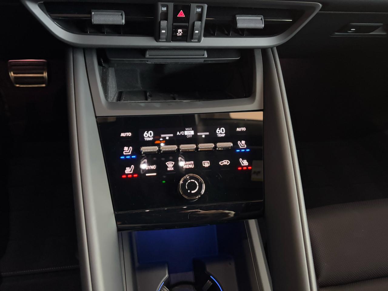 Porsche Macan Electric Turbo AWD 2025