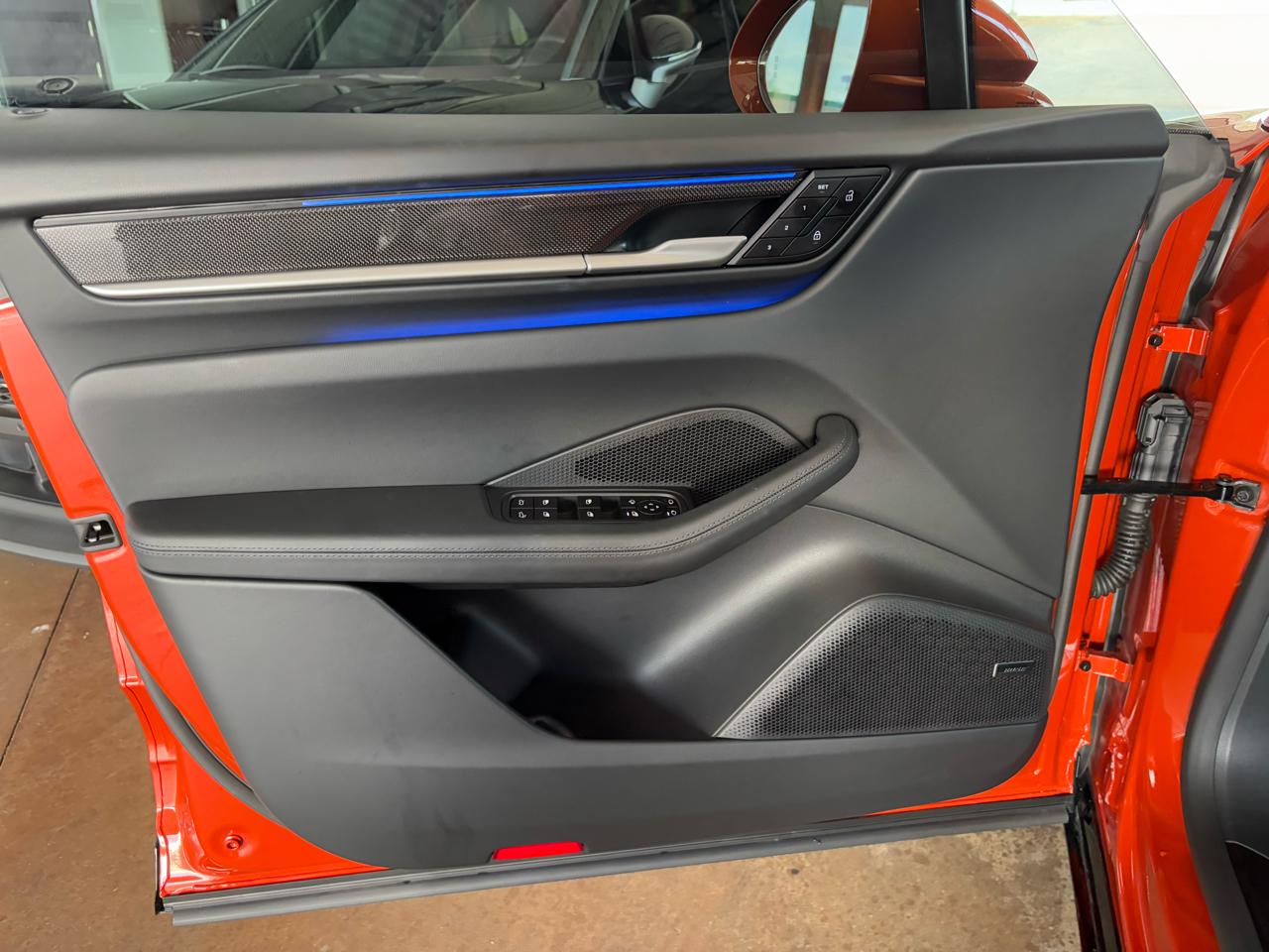 Porsche Macan Electric Turbo AWD 2025