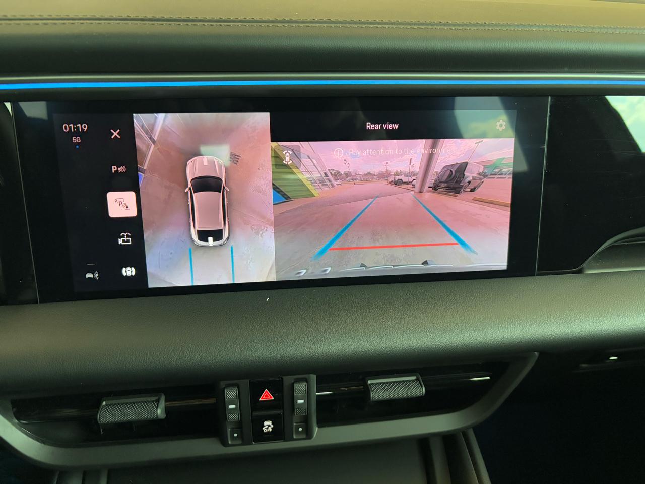 Porsche Macan Electric 4 AWD 2024