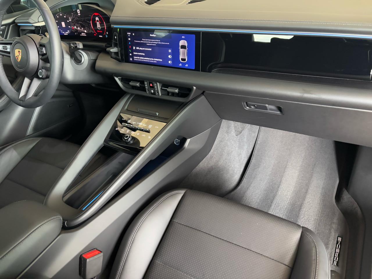 Porsche Macan Electric 4 AWD 2024