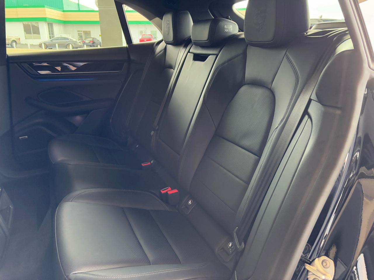 Porsche Macan Electric 4 AWD 2024