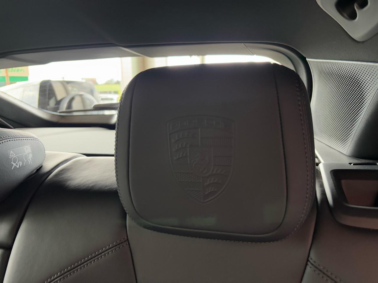 Porsche Macan Electric 4 AWD 2024