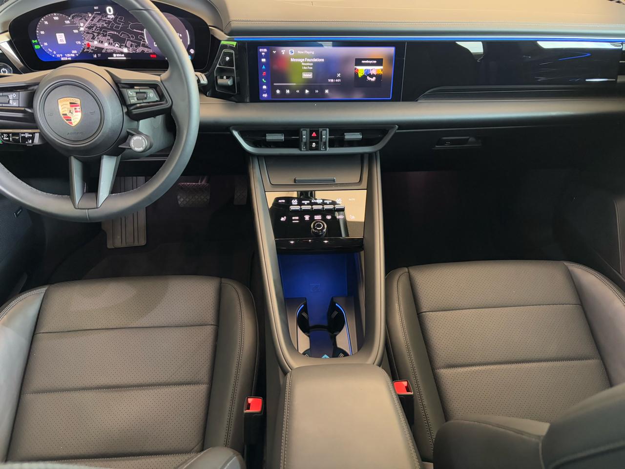 Porsche Macan Electric 4 AWD 2024