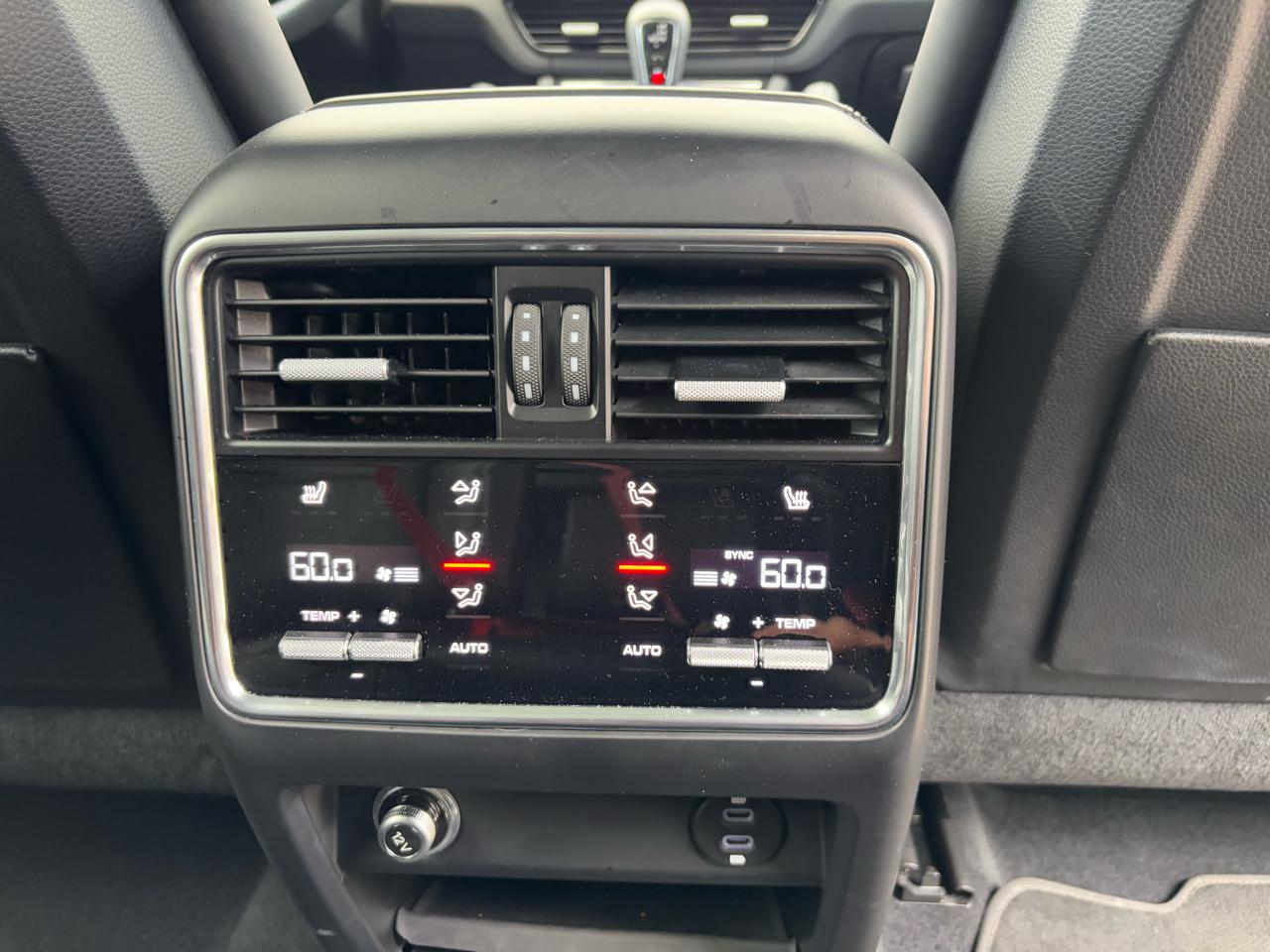 Porsche Cayenne GTS AWD 2023