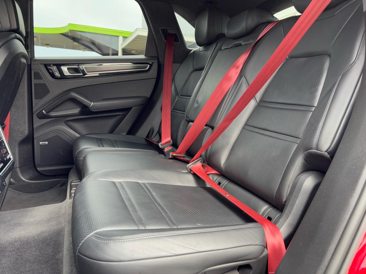 Porsche Cayenne GTS AWD 2023