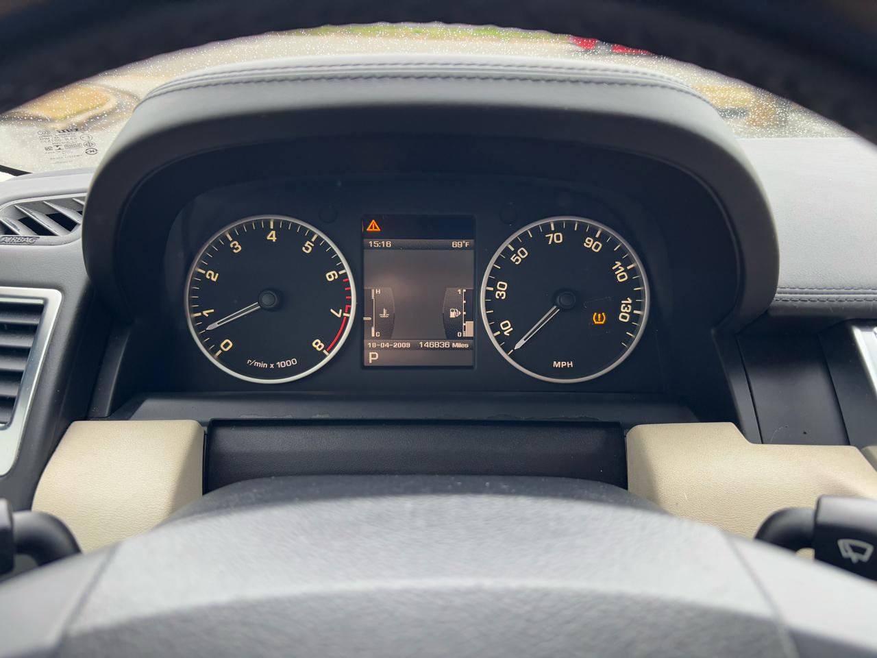 Land Rover Range Rover Sport 4WD 4dr HSE LUX 2010