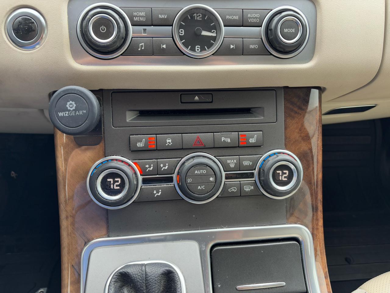 Land Rover Range Rover Sport 4WD 4dr HSE LUX 2010