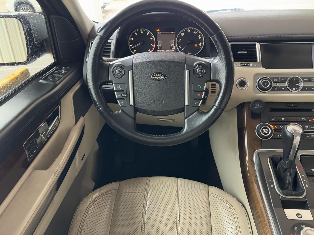 Land Rover Range Rover Sport 4WD 4dr HSE LUX 2010